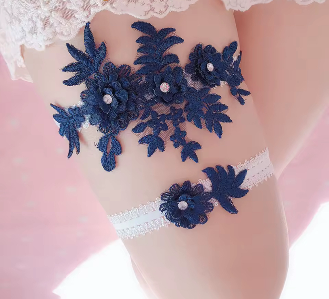 Chic Romantic Floral Garters (2pcs)