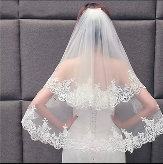 Double Layers Short Bridal Veil With Metal Comb