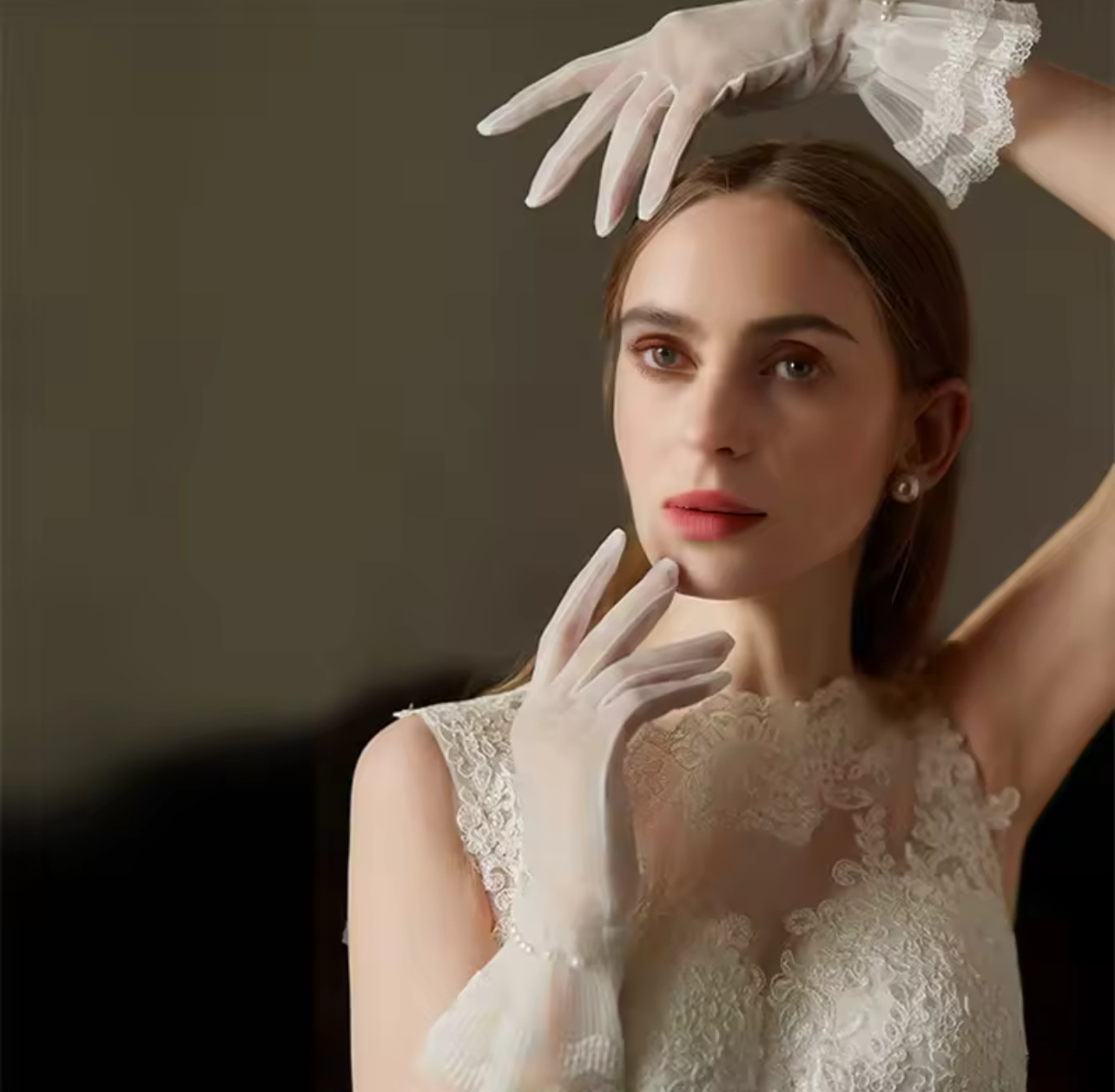 Elegant Lace Gloves with Pearls