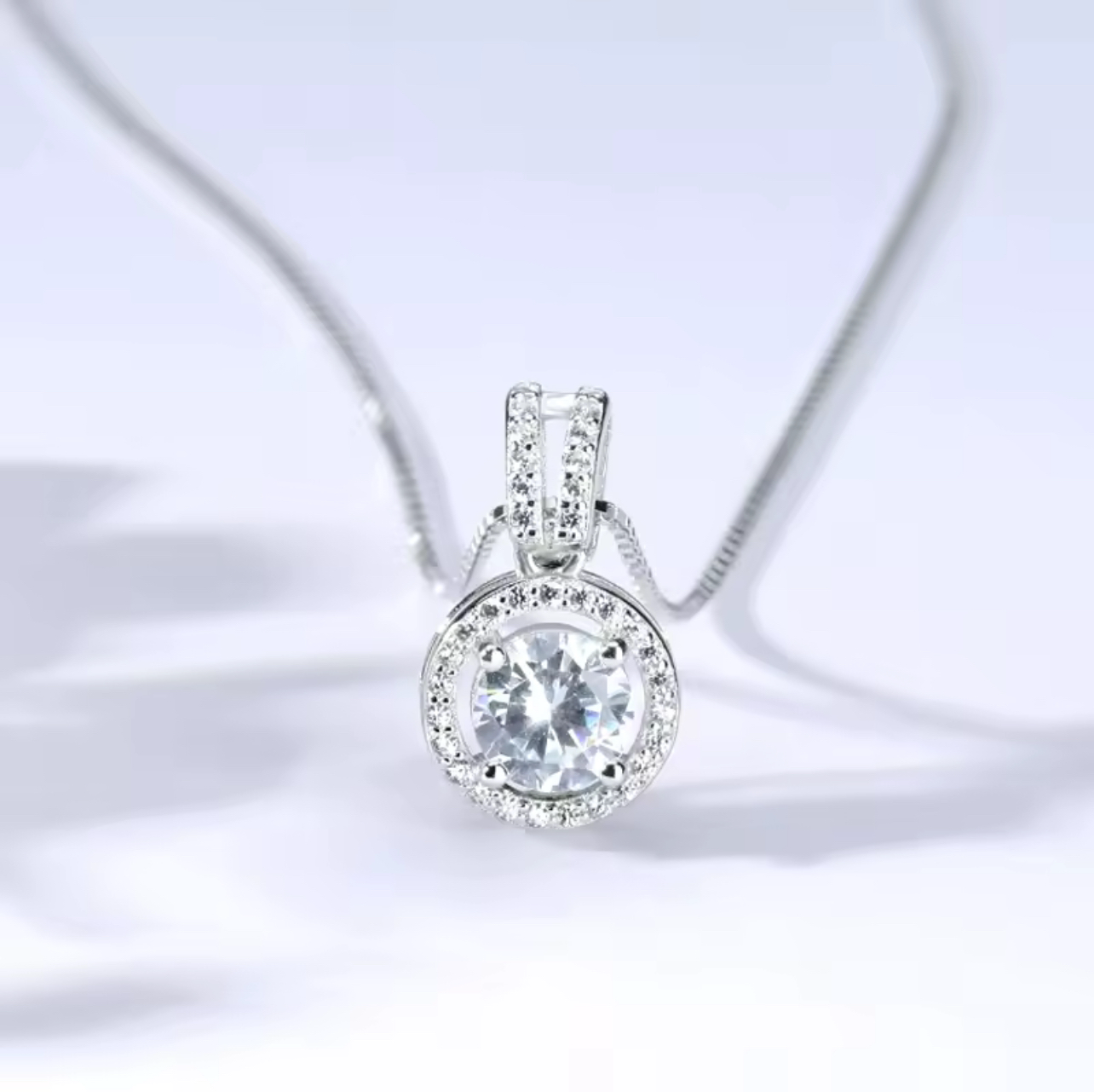 Opulent Pendant Neckless