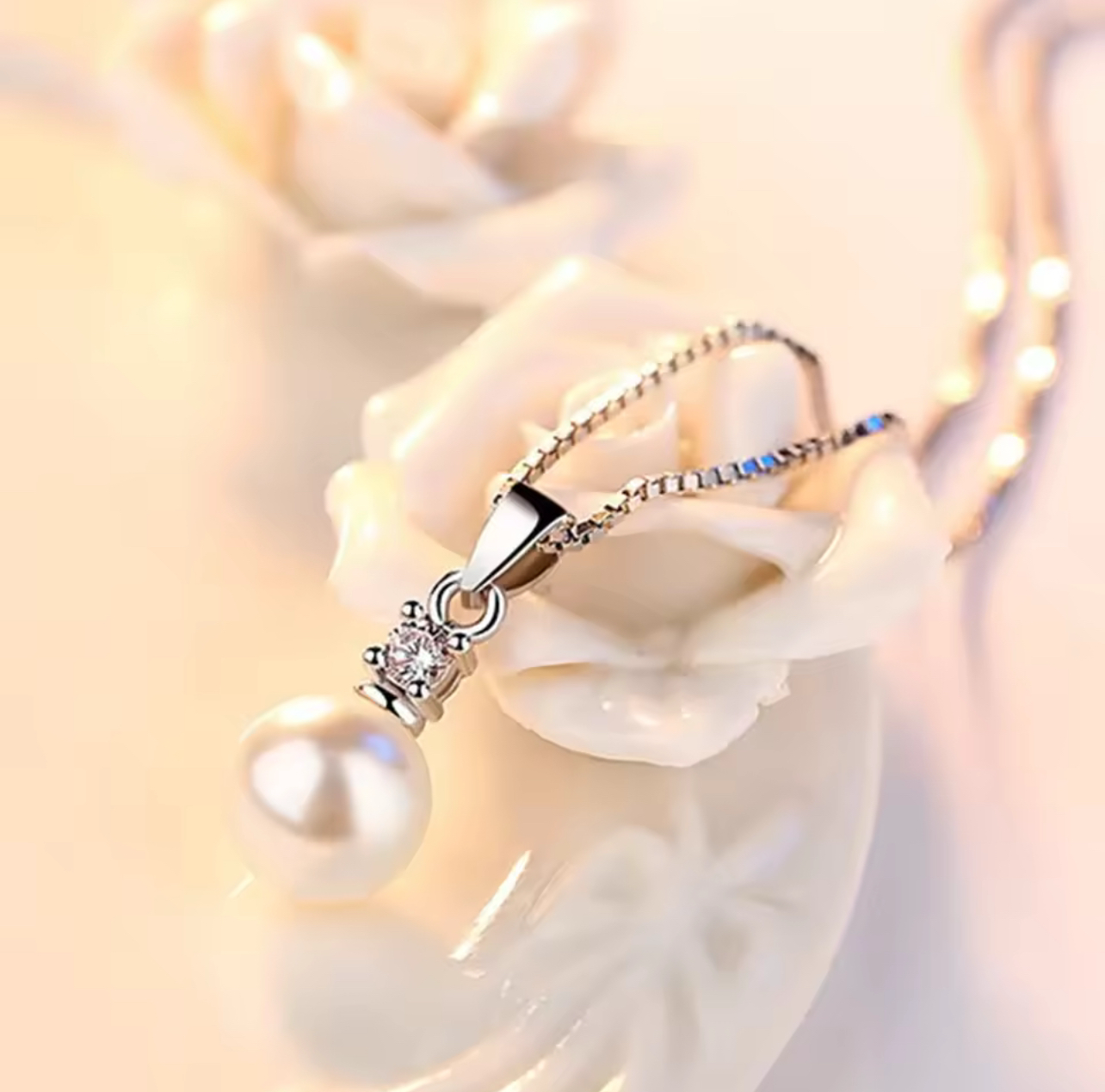 Starlight Glow Pearl Neckless