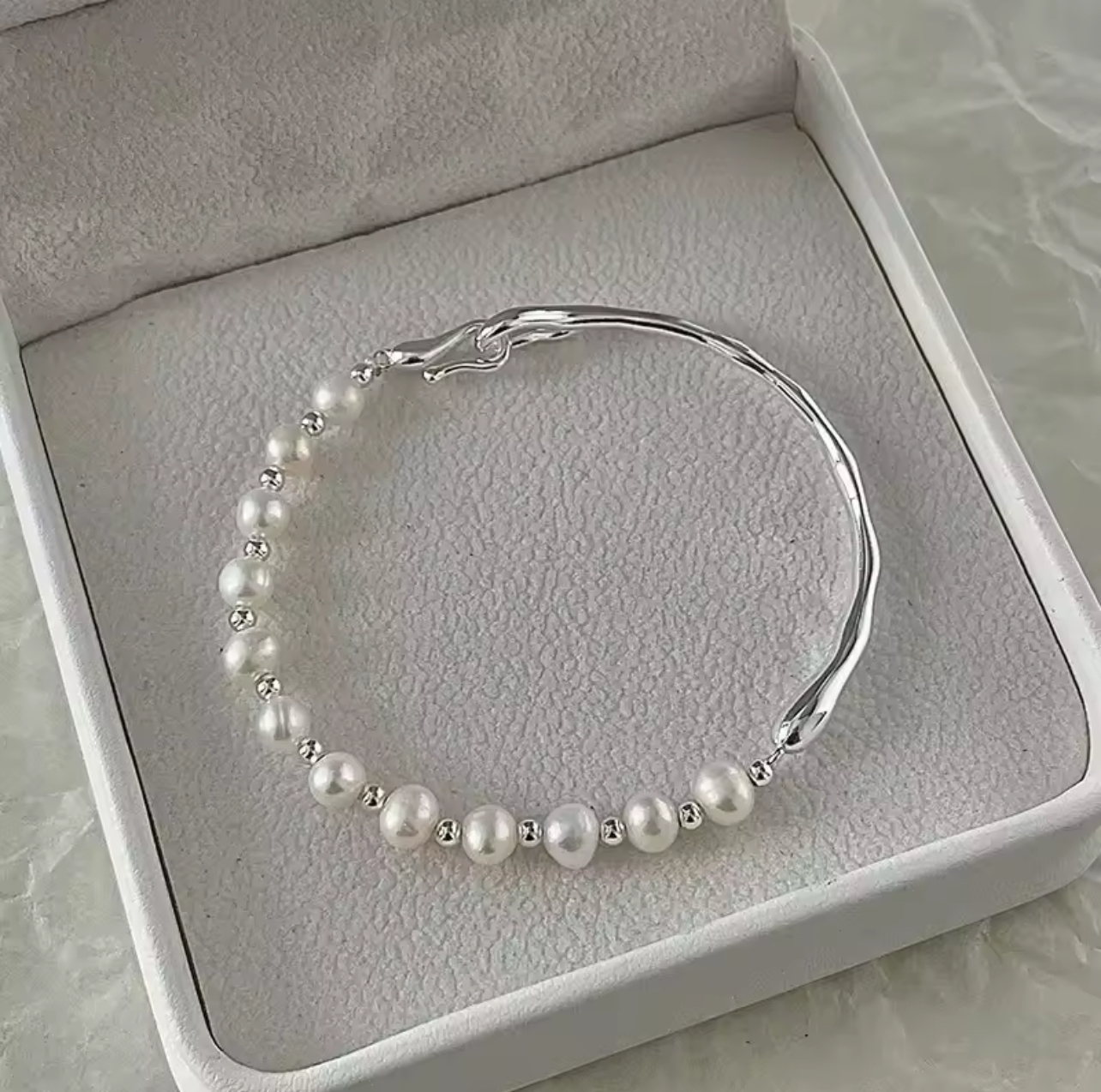Dazzling Eternity Pearl Bracelet